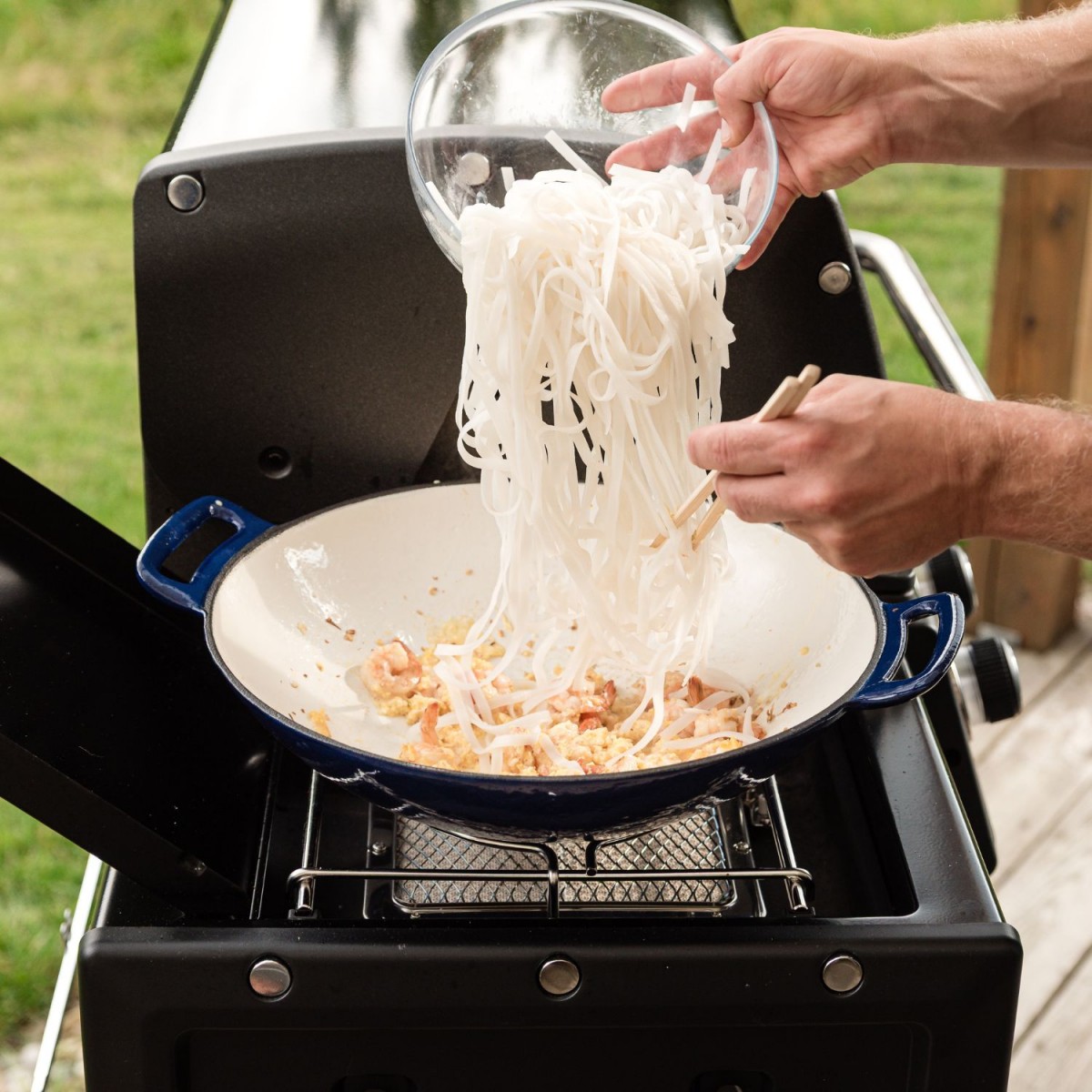 stri fry azjatyckie na palniku bocznym grilla broil king